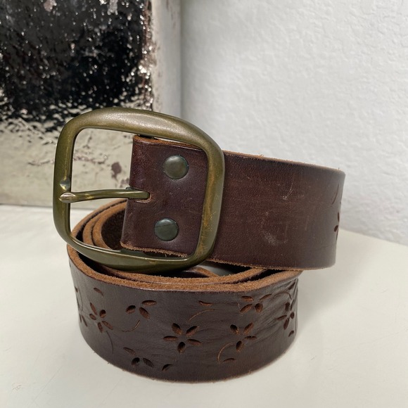 Genuine Italian Leather Floral Perforated Belt Brown Brass Buckle Made in USA M - Picture 1 of 6